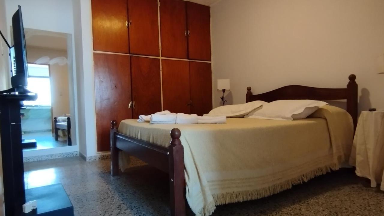 Las Rosas- Centro De Federacion- 3 Cuadras De La Playa- Solo Con Sena מראה חיצוני תמונה